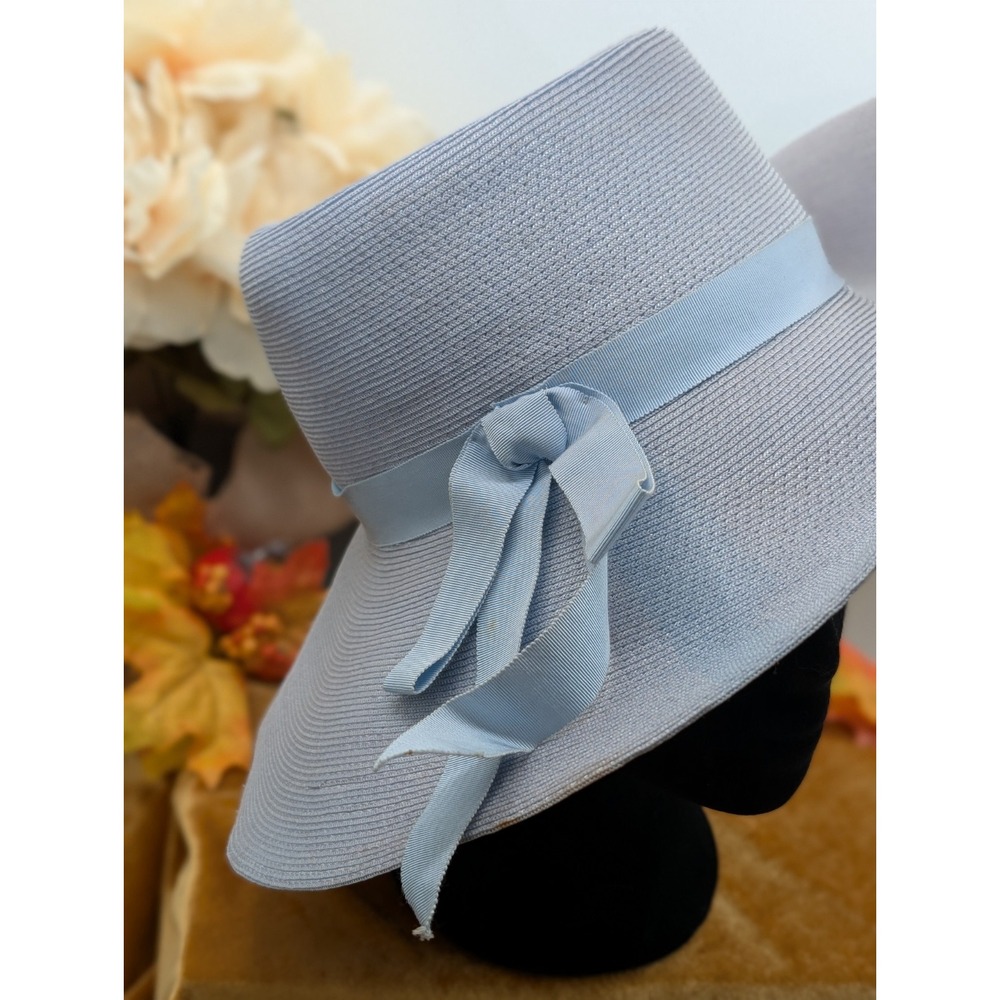 1960s Famous-Barr Pastel Light Blue Woven Straw Wide Brim Sun Dress Hat